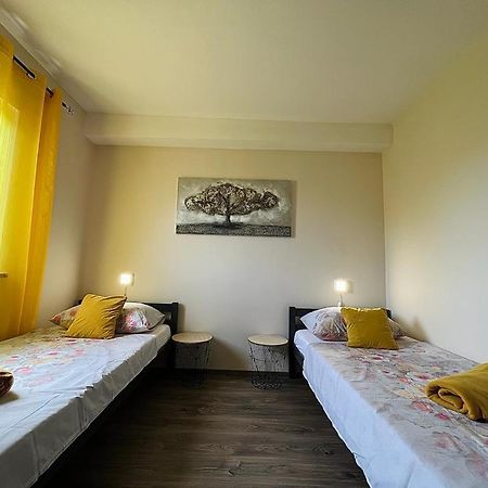 Pomerino Apartmans Экстерьер фото