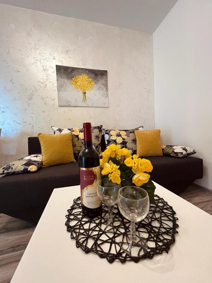 Pomerino Apartmans Экстерьер фото